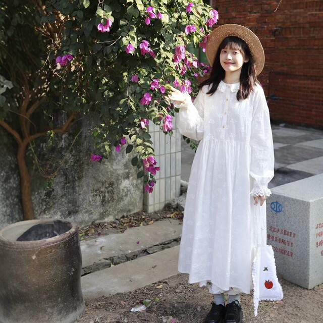 
Forest heavy industry embroidered lace edge doll collar long sleeve dress loose versatile pure cotton layered inner long skirt for women