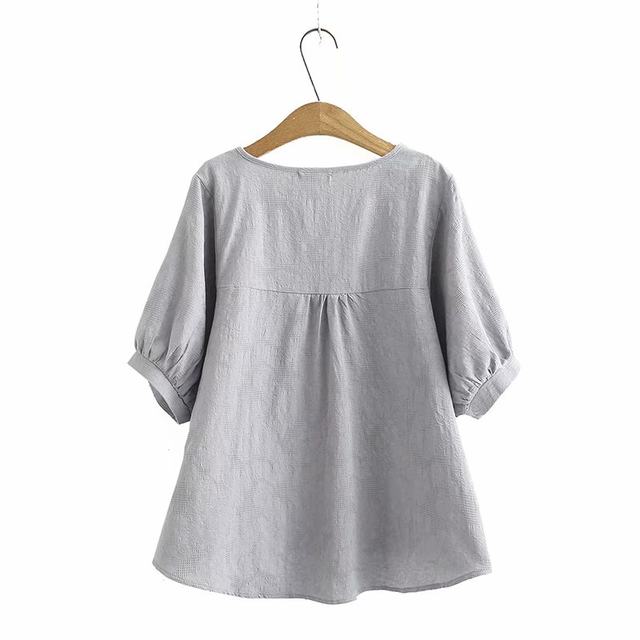 Large size loose Korean version super slim jacquard doll shirt middle-aged mother dressed top fashionable meat covering summer T-shirt t-shirt