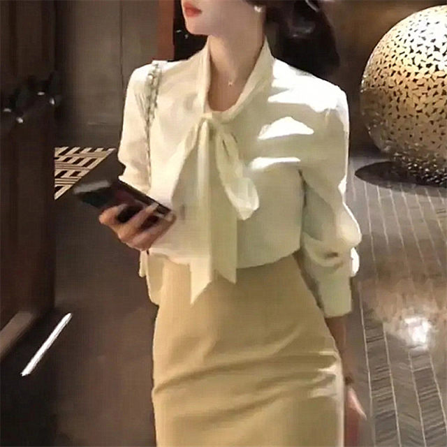 Office worker high-end white bow tie satin long-sleeved shirt for women 2025 spring and autumn commuting OL shirt

