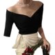 Black cross-shoulder V-neck T-shirt for women in summer mid-sleeved one-shoulder slim base shirt one-sleeved one-sleeved sexy collarbone
