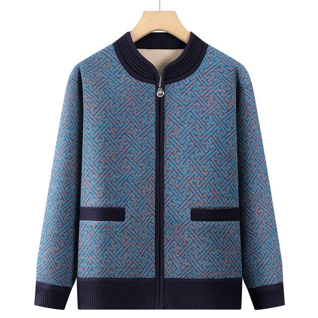 Grandma's autumn and winter clothing, velvet and thickened foreign-style coats, middle-aged and elderly mothers' knitted sweaters, old ladies' clothes