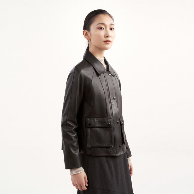 [Same style in the mall] Yifini/Yifei loose short fashionable high-end leather jacket for women versatile coats for women in winter new