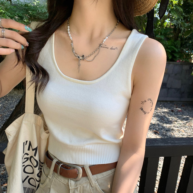 Black and white striped knitted suspenders 2025 new autumn style women's stunning vest for inner wear and outer wear bottoming short top