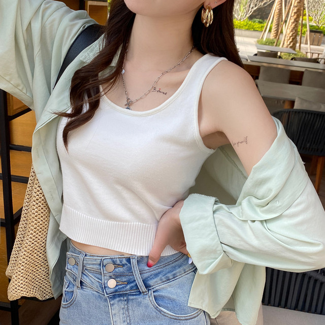 Black and white striped knitted suspenders 2025 new autumn style women's stunning vest for inner wear and outer wear bottoming short top