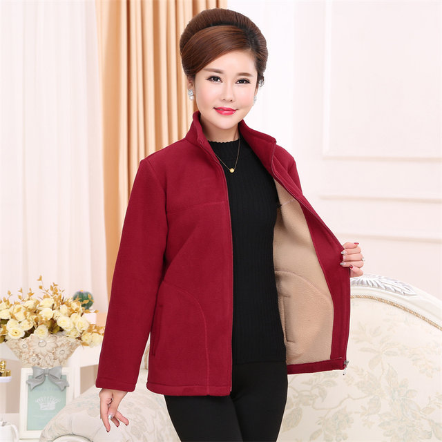 2023 Middle -aged and elderly women's autumn and winter sweater jacket Middle -aged mothers pretend to be solid -colored plus velvet shit short jacket top