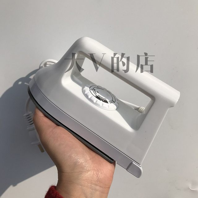 Big V spelled bean small white temperature adjustable three-speed iron DIY spelled bean iron MINI small white electric iron
