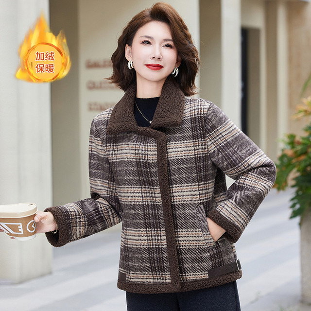 
Winter new style mother's fashionable plush woolen coat women's casual and versatile thickened warm plaid top