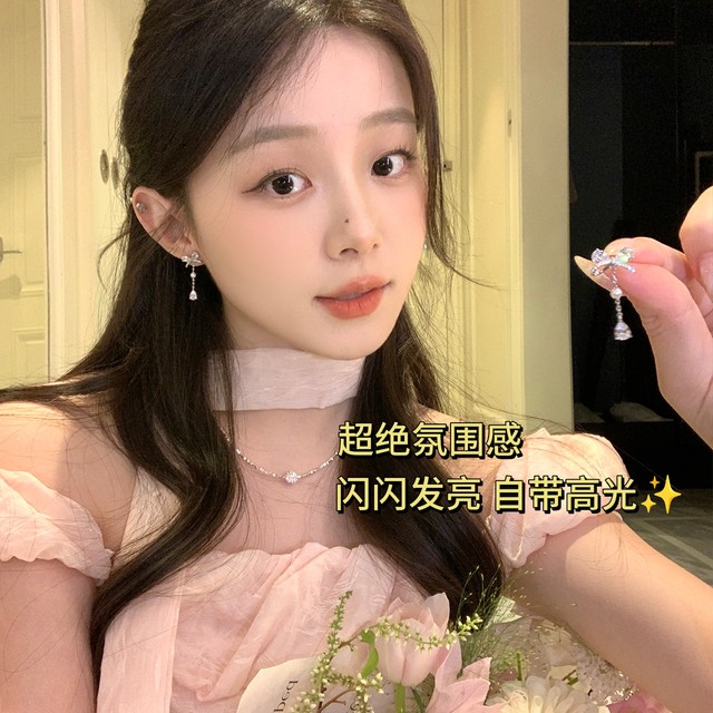 Korean flash zirconium bow water drop pendant earrings for women, light luxury and high-end earrings, unique, beautiful and beautiful earrings