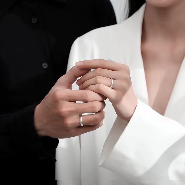 Xuping plain ring glossy ring plated with thin rings about 3mm index finger ring ins neutral and cold couple rings for men and women
