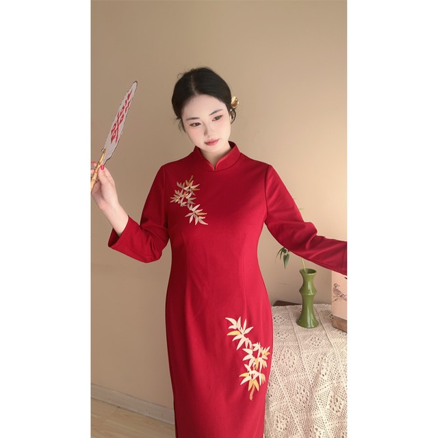 Fenghua autumn new red festive bamboo leaf embroidery large size fat mm cheongsam dress wedding