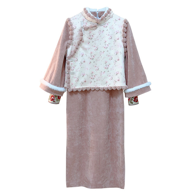 Meet the sweet new Chinese cheongsam dress + pink vest 200 Jin [Jin equals 0.5 kg]
