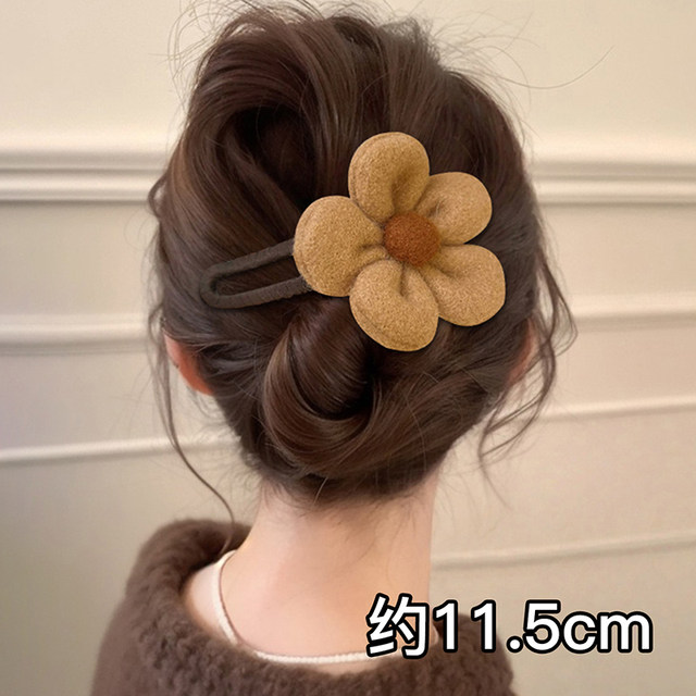 Autumn and winter plush flower duckbill clip hair clip for women 2025 new large size grab clip back of head clip hair accessories hair clip