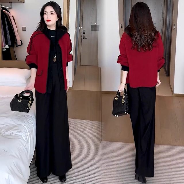 
Fashionable thickened hooded woolen coat for women 2025 winter new style mother's wear Korean style loose woolen coat