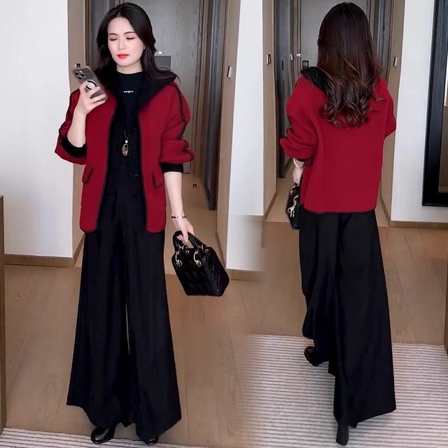 
Fashionable thickened hooded woolen coat for women 2025 winter new style mother's wear Korean style loose woolen coat