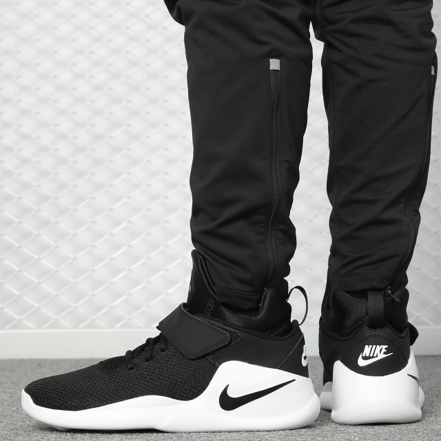 nike kwazi black