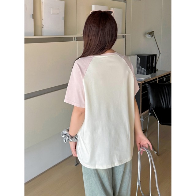 Large size women's dopamine round neck short-sleeved T-shirt 2025 summer new contrasting ragdoll sleeve tops make you look slim and fashionable