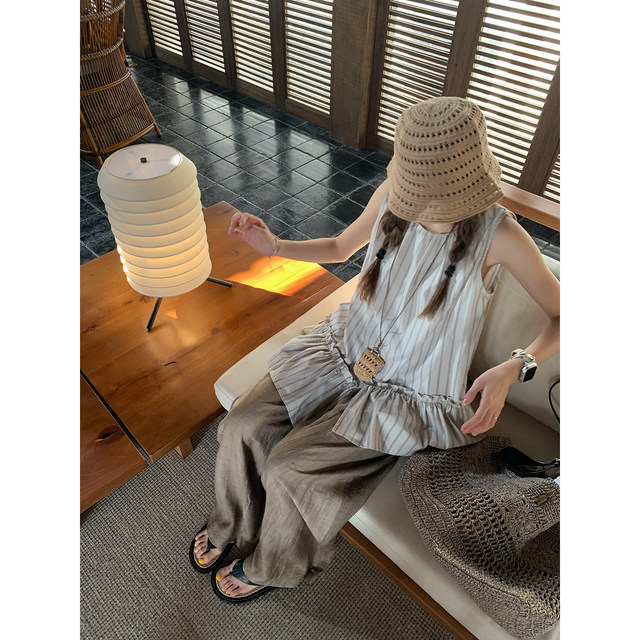 
The 2025 summer new French elegant temperament casual sleeveless vest for women