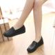 Doodle shoes for women soft sole red one-foot lazy shoes flat sole large size single shoes non-slip mother shoes leather shoes loafer shoes
