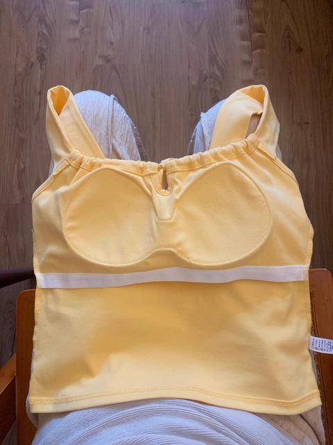 
Dopamine yellow white small suspender vest with chest pad pleated bow tie wide shoulder design beautiful back top