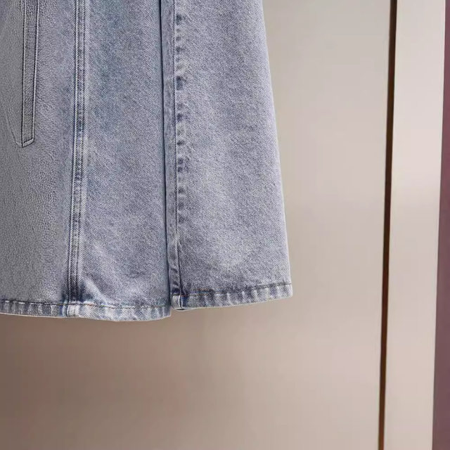 In-stock Yili Zhuoya 24 summer new style fashion commuter A-line high waist umbrella casual pocket denim mid-length half