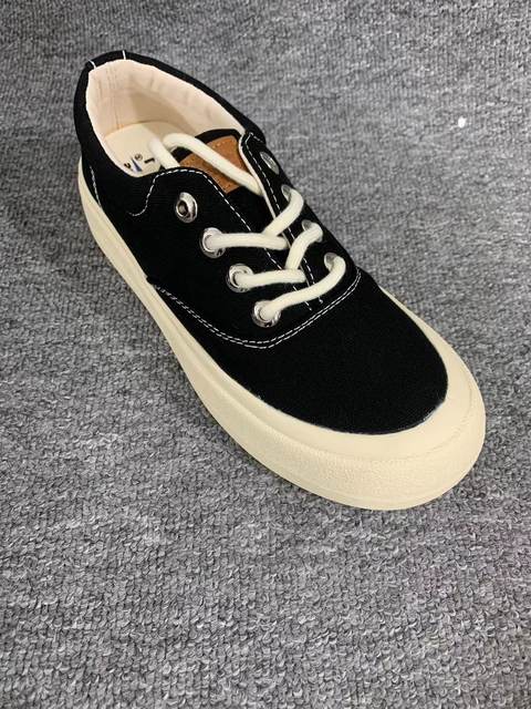 The default flaw, men's shoes, women's shoes, canvas shoes, small white shoes
