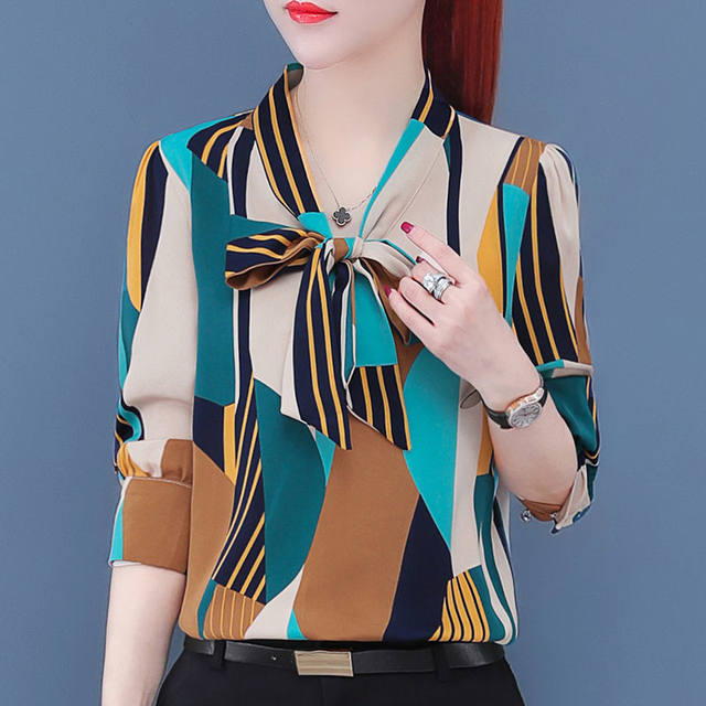 Chiffon bow shirt women's middle sleeve spring and summer 2023 new streamer short-sleeved top mother's printed shirt
