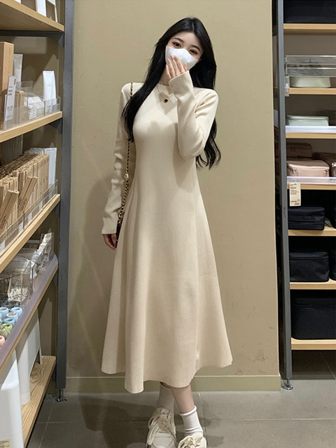 With coat A -line sweater skirt, big size fat MM autumn and winter new semi -high collar, bottoming knitted dress long skirt
