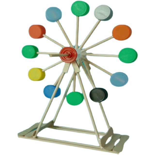 Students make their own ferris wheel waste, use handmade DIY materials, technology small production, creative environmental protection competition works