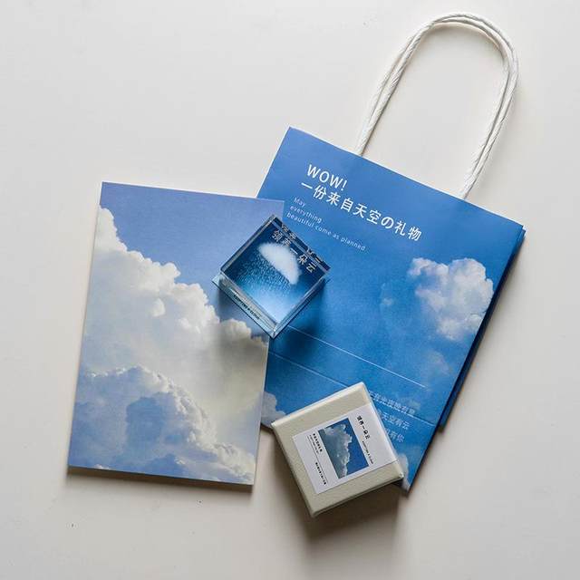 
Glowing moon creative water bright ornament desktop atmosphere light night light universe couple birthday gift girl