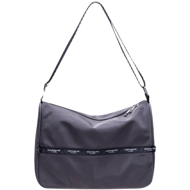 Hiatus Korean version of niche design brand nylon cloth shoulder bag ins, simple casual men's and women's same shoulder bag