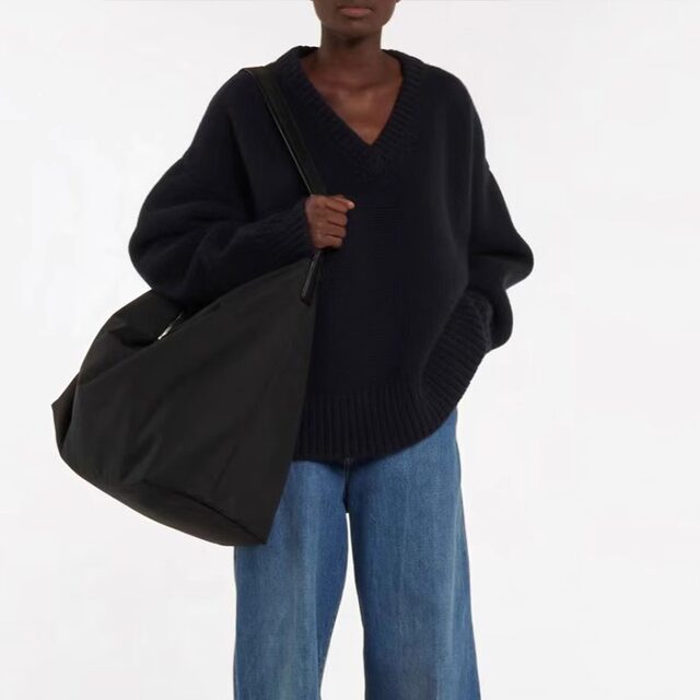 Row wool sweater female spring and autumn minimalist wind design thickened warm V -neck soft glutinous cashmere coat sweater