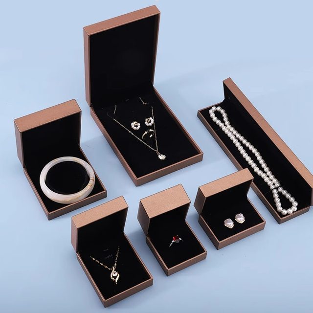 Jewelry box storage box high-end exquisite ring earring earrings bracelets pendant necklace jewelry storage box