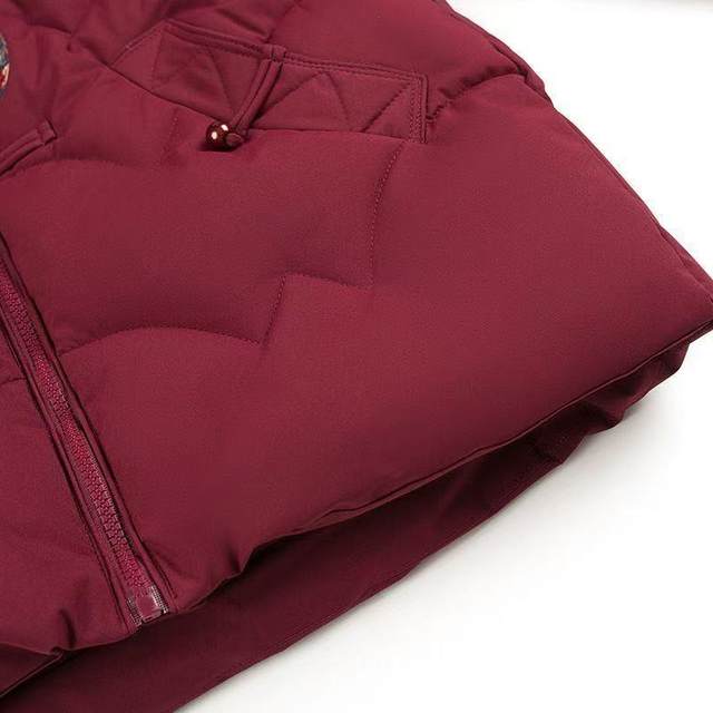 Mother's winter coat, western-style down cotton coat, women's fashionable middle-aged and elderly grandmother's hooded embroidered thickened warm cotton coat