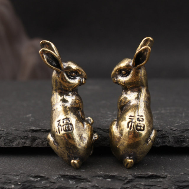 Retro brass pair of small lucky rabbits desktop decoration small ornaments twelve zodiac rabbit tea pet couple ornaments crafts
