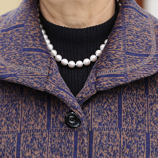 Middle -aged and elderly autumn and winter, woolen woolen coat, big size Mom pretend to be old people clothes plus velvet thickened grandma dressing warm cotton jacket
