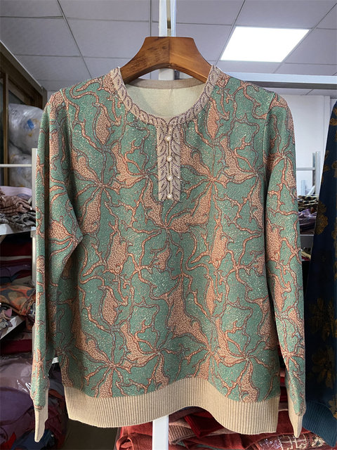 Middle-aged and elderly jacquard T-shirt mothers spring and autumn clothes large size round neck thin silk long sleeve knitted base shirt top for women