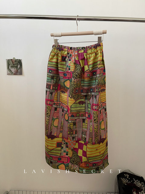 
LAVISHSECRET Autumn and Winter Retro Hong Kong Style Printed Skirt for Women High Waist Slim A-line Skirt Mid-length Skirt