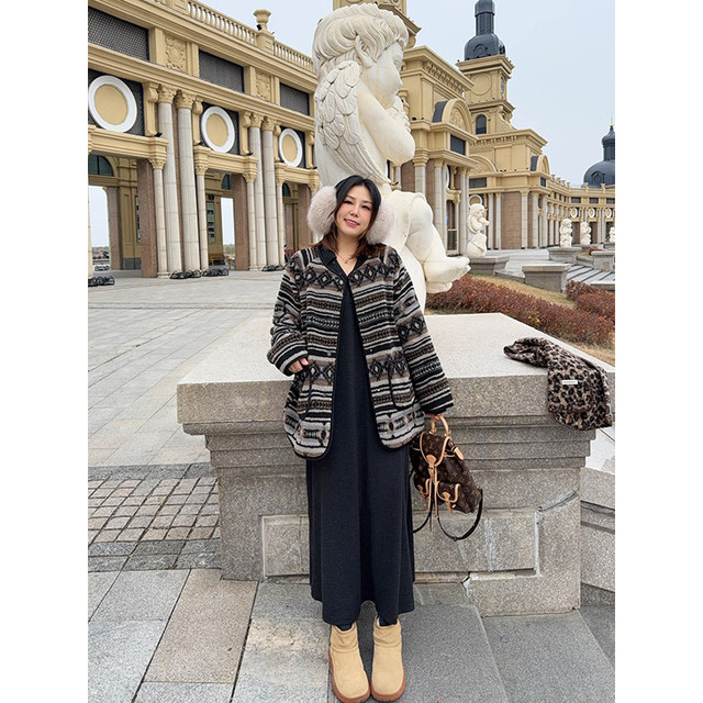 Vogana Cannes Large size original retro Fund pattern texture warm lamb hair loose jacket vest
