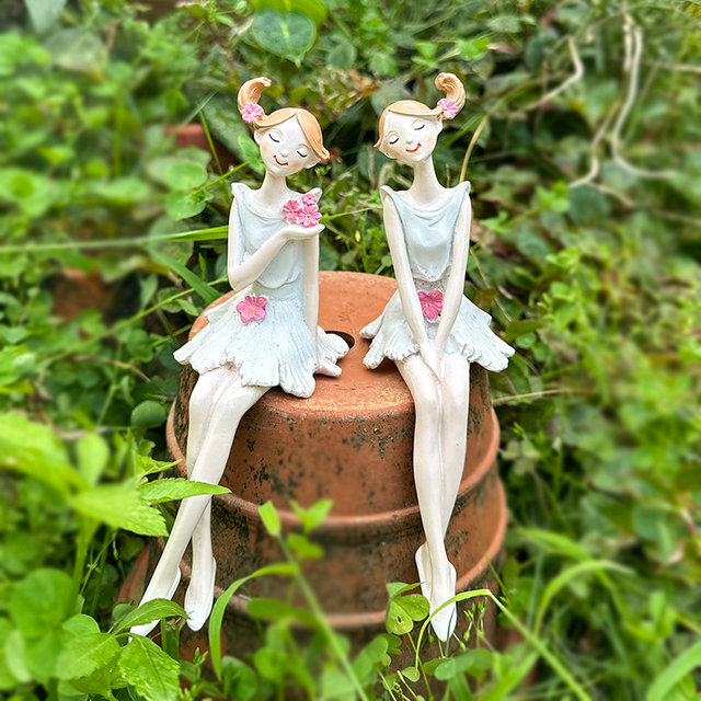 Nordic Creative Sisterhood Girl Ornaments Living Room Bedroom Home Decoration Garden Balcony Courtyard Hanging Doll