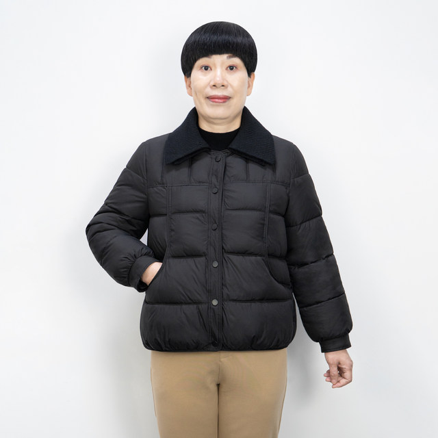 Mother in her 50s, winter coat, cotton coat, warm, comfortable and loose 2025 new style, middle-aged women's cotton coat, casual and age-reducing