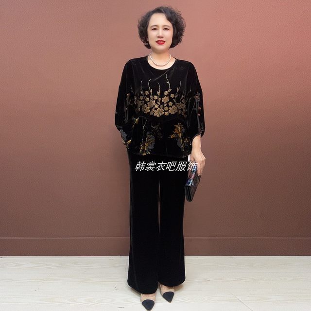 High-end velvet diamond shirt in autumn new large size belly-covering and slimming fashionable base shirt wide-leg pants age-reducing suit