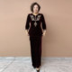 
High-end ethnic style mother outfit velvet embroidered top wide-leg pants in autumn new mid-sleeved shirt large size two-piece set