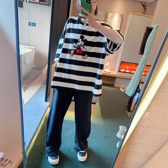 AMYOYOJA Korean new style autumn super fashionable black and white striped embroidered cartoon silhouette parting sleeves for women