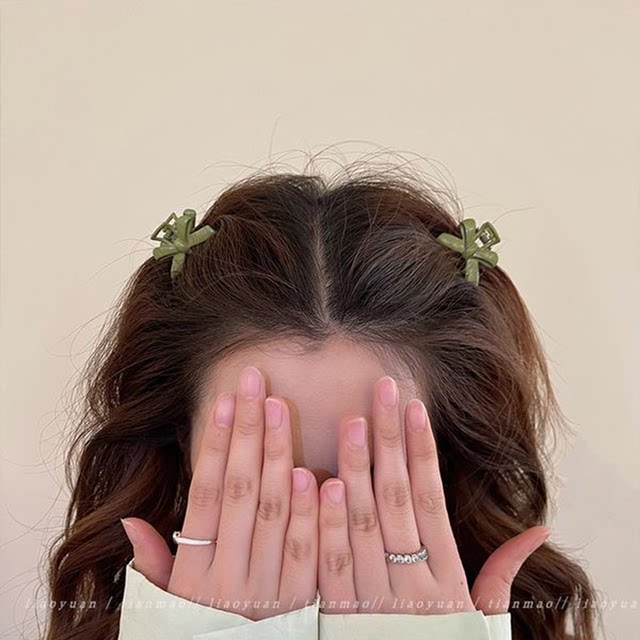 
Candy color small cute and exquisite forehead clip ins2025 princess head bangs clip bow hair clip energy