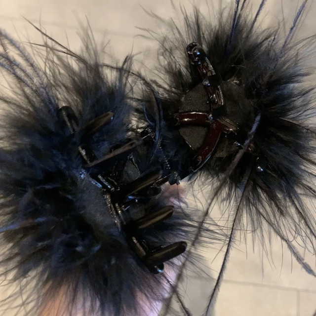 2025 new feather clip 6 cm small black feather clip showing high hair volume ponytail clip half-ticket hair dishevel card