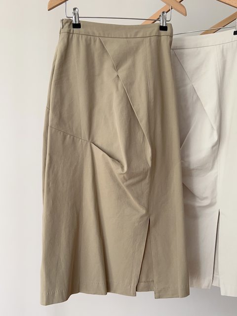 New summer style, Hong Kong style asymmetrical mid-high waist mid-skirt hip skirt skirt slit 0.27KG