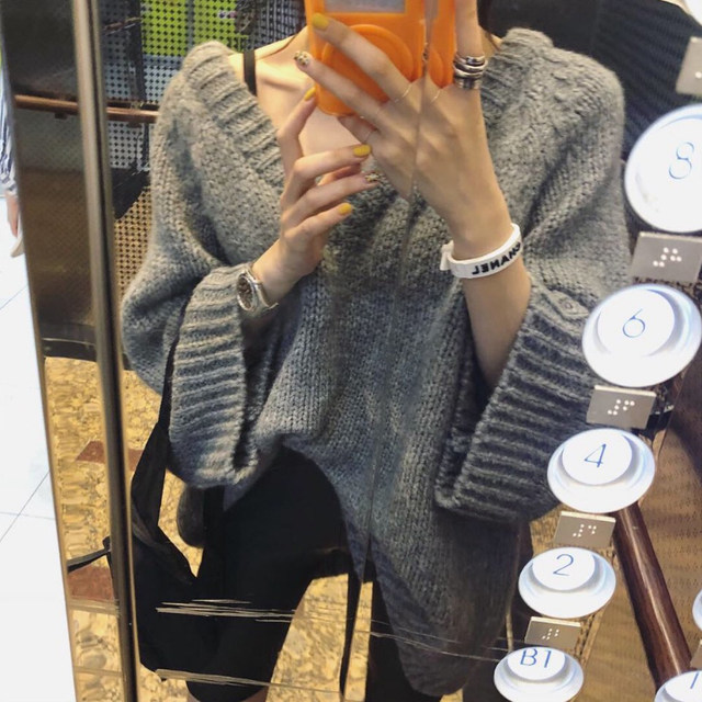 Mid-length sweater jacket for women in autumn and winter loose lazy sweater autumn white large size top early autumn bell sleeves