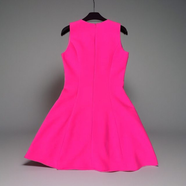 Fashionable and casual short versatile vest skirt 2025 spring women's retro sleeveless square collar high-end three-dimensional floral dress