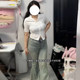 A slightly fat outfit is pure and craving white shirt for women in spring and summer large size to show their figure tight and slim sexy tops for girls
