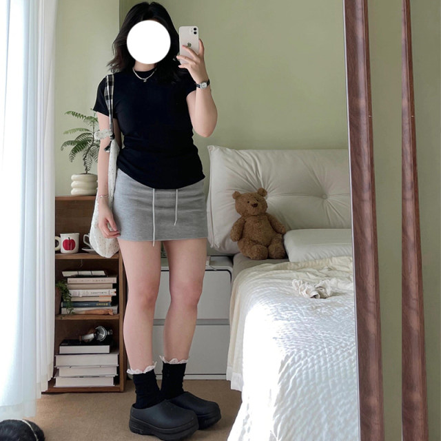 Gray sports and casual skirt for women in summer, slightly fat big size sweatshirt dress with high waist slim small hip-covered short skirt
